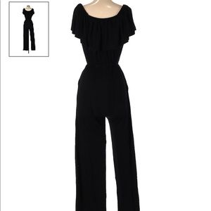 BB Dakota off the shoulder jumpsuit size medium